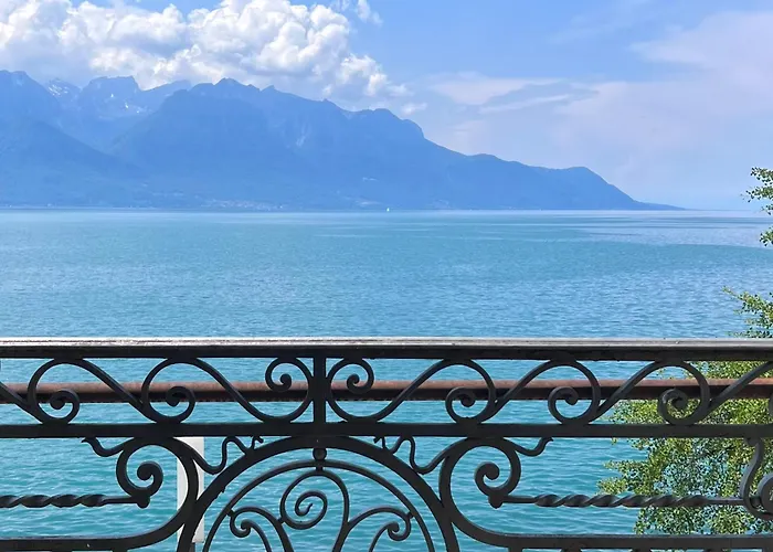 Montreux Riviera Suite Waterfront 3 Bedrooms Private Parking