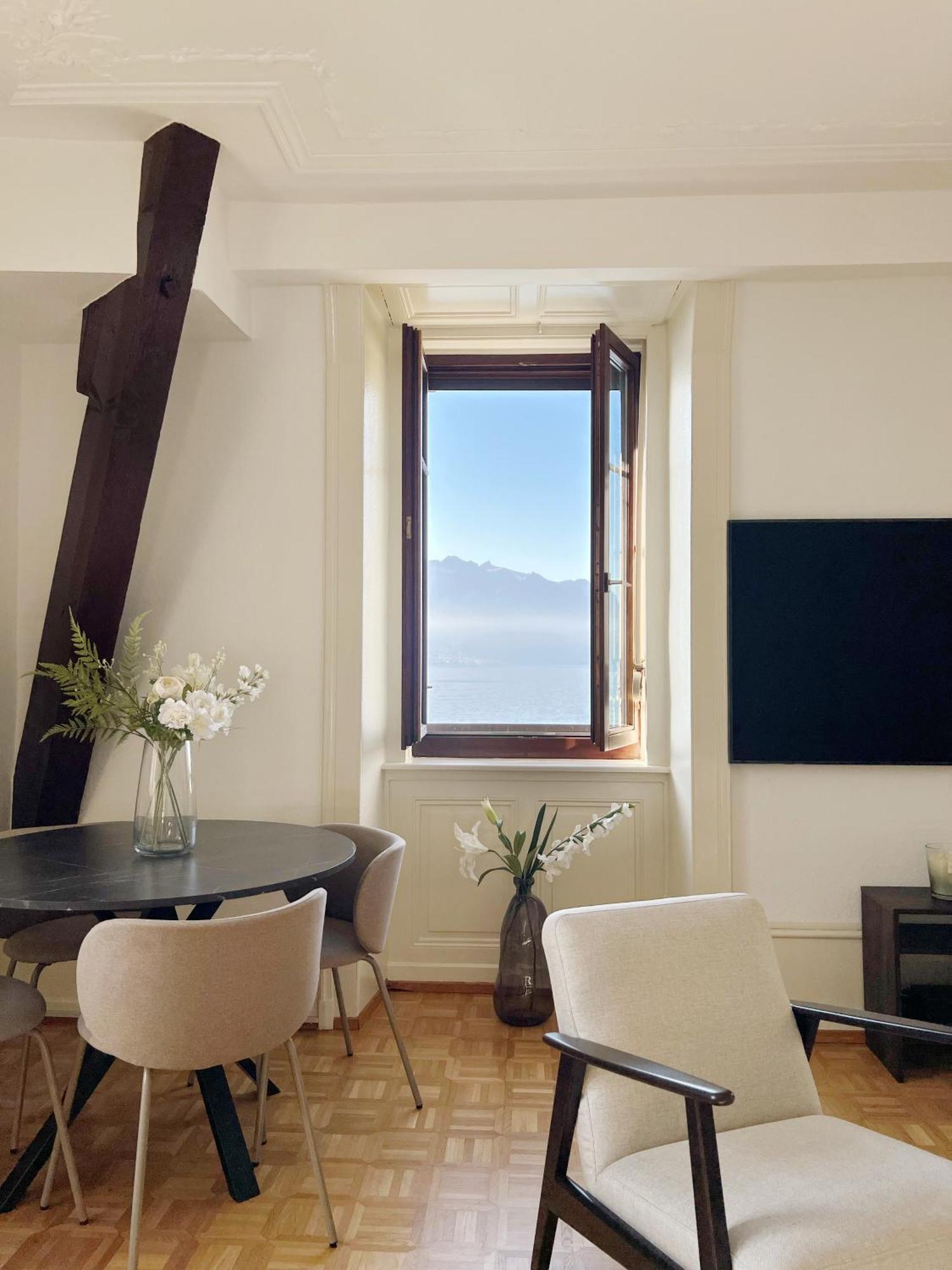 Apartment Riviera Waterfront 3 Bedrooms Private Parking *